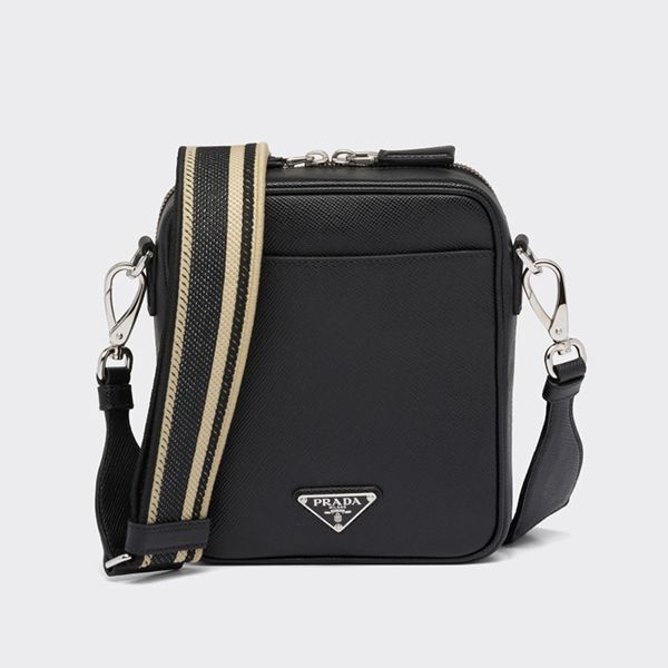 プラダ◆サフィアーノレザー ショルダーバッグ 偽物 ロゴ入り 2VH1542F